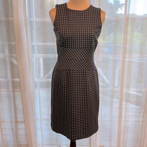 Banana Republic Women's Black and Grey Polka Dot Jacquard Stretch Dress Size 4
